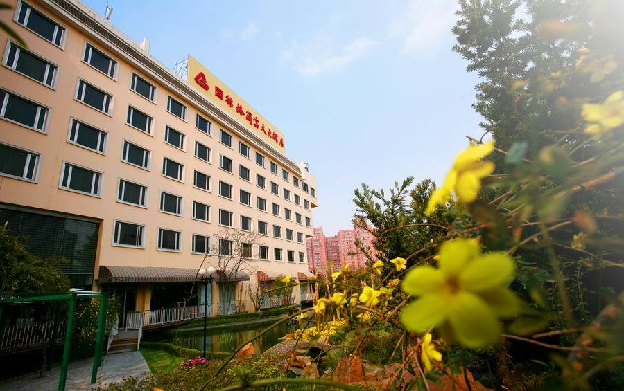 Grand Skylight Gardens Hotel Shanghai Bai Se Road Екстер'єр фото